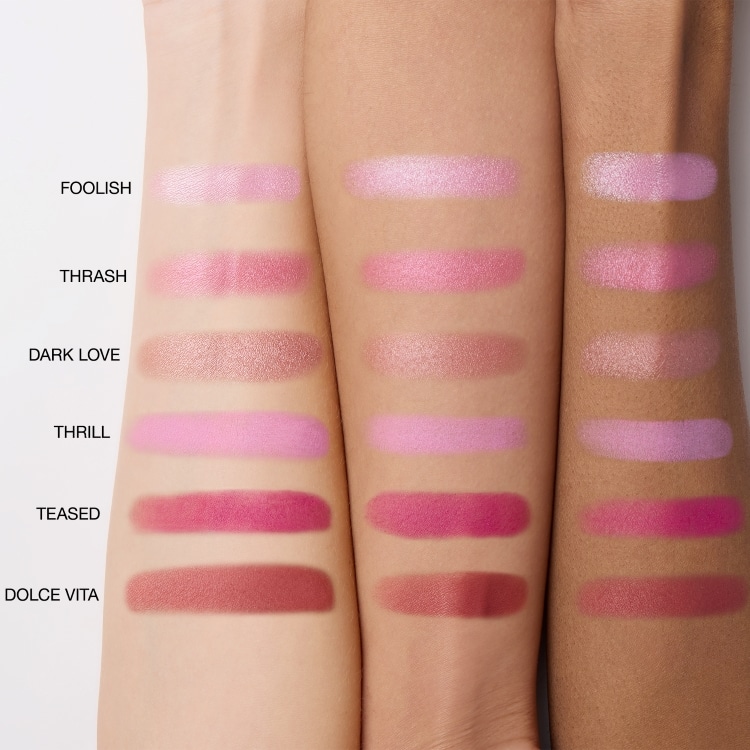 エシリアル オーラ ブラッシュパレット ニューレルム