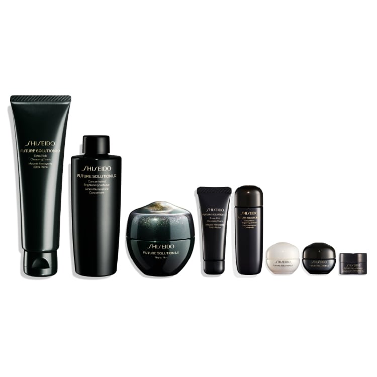 フューチャーソリューション LX ホリデーキット（エクストラ リッチ クレンジングフォーム＆コンセントレイティッド ブライトニングソフナー（レフィル）＆ トータル Rクリーム）