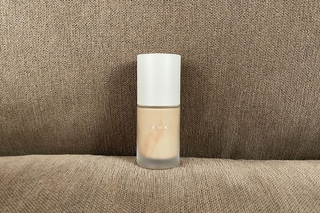〈RMK〉リクイドファンデーション フローレスカバレッジ(30mL)(102) 税込6,050円