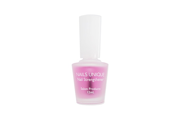 〈ネイルズユニーク〉ネイルストレングスナー〈爪強化剤〉(12mL) 税込2,500円