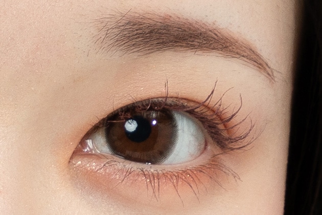 グラデーションが決め手のアイメイク