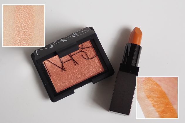 左から：〈NARS〉ブラッシュ(4078) 税込4,730円、〈THREE〉THREE デアリングリィディスティンクトリップスティック(13) 税込4,290円