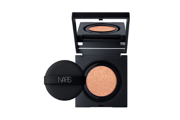 〈NARS〉ナチュラルラディアント ロングウェア クッションファンデーション レフィル
