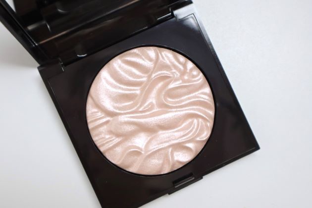 〈ローラ メルシエ〉フェイスイルミネーター(ディボーション) 税込6,160円