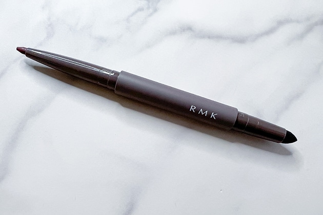 〈RMK〉アイディファイニング ペンシル(03) 税込3,300円