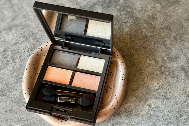 〈セルヴォーク〉ヴァティック アイパレット(08) 税込6,820円