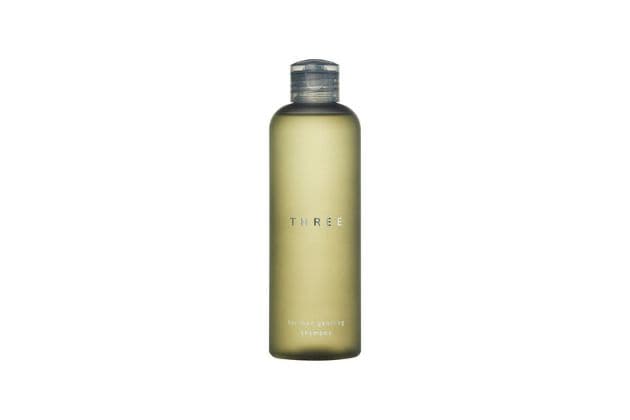 〈THREE〉THREE フォー・メン ジェントリング シャンプー(250mL) 税込3,850円