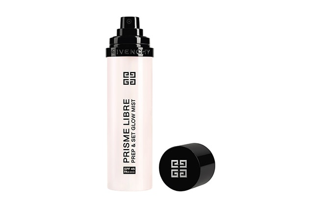 〈ジバンシイ〉プリズム・リーブル・プレップ＆セット・グロウ・ミスト SPF45・PA++++(70mL) 税込6,050円