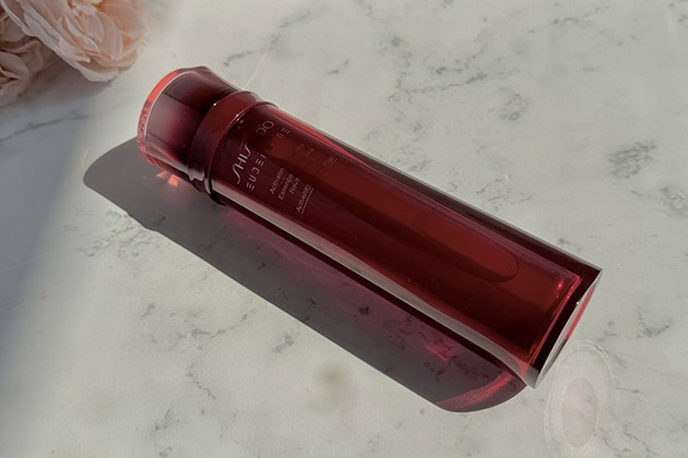 〈SHISEIDO〉オイデルミン エッセンスローション(145mL) 税込9,680円