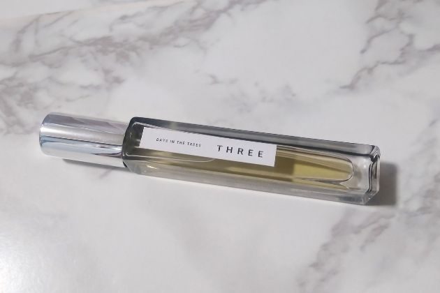 〈THREE〉エッセンシャルセンツ 02 DAYS IN THE TREES(9mL) 税込5,060円