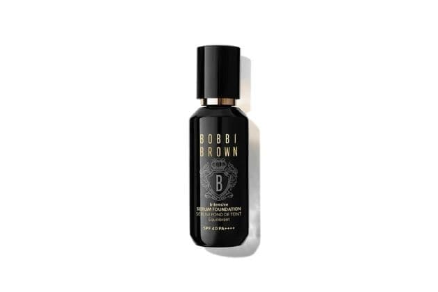 〈ボビイ ブラウン〉インテンシブ セラム ファンデーション SPF40・PA++++(30mL) 税込9,460円