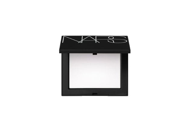 〈NARS〉ライトリフレクティングセッティングパウダー プレスト N 税込5,830円