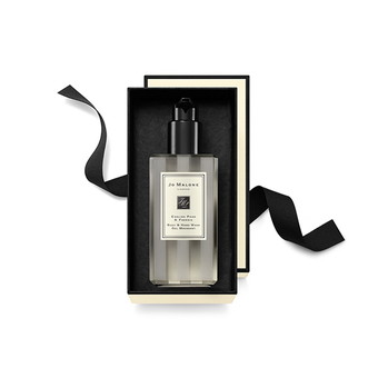 イングリッシュ ペアー ＆ フリージア ボディ ＆ ハンド ウォッシュ 250mL