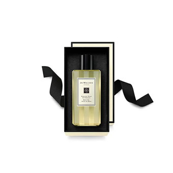 イングリッシュ ペアー ＆ フリージア バス オイル 250mL