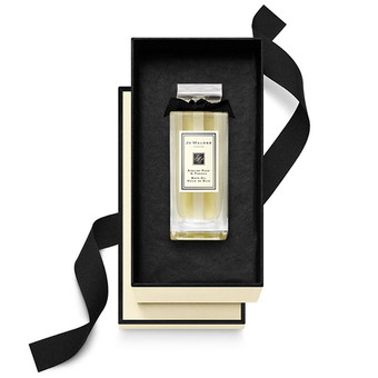 イングリッシュ ペアー ＆ フリージア バス オイル 30mL