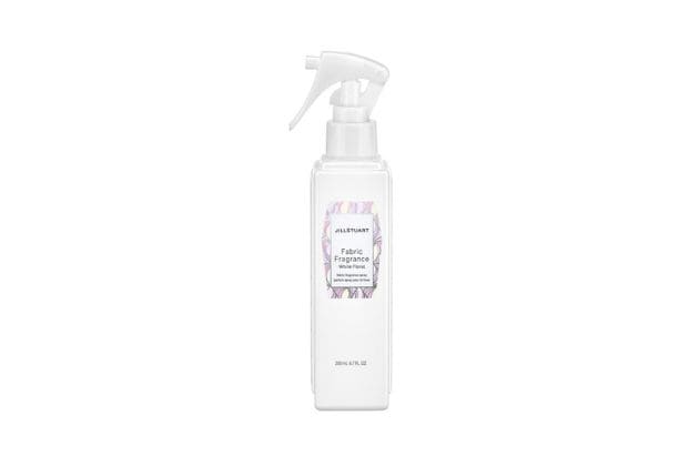 〈ジルスチュアート〉ファブリックフレグランス ホワイトフローラル(200mL)税込2,750円