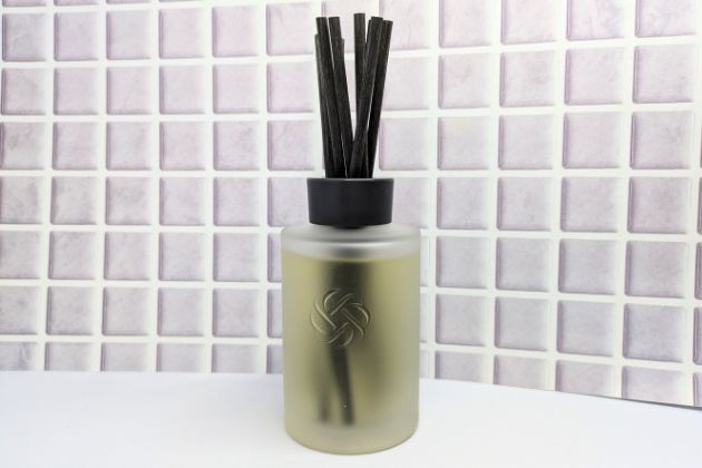 〈コスメデコルテ〉フレグランスディフューザー ペア＆ウッディ(レフィル)(100mL) 税込5,500円