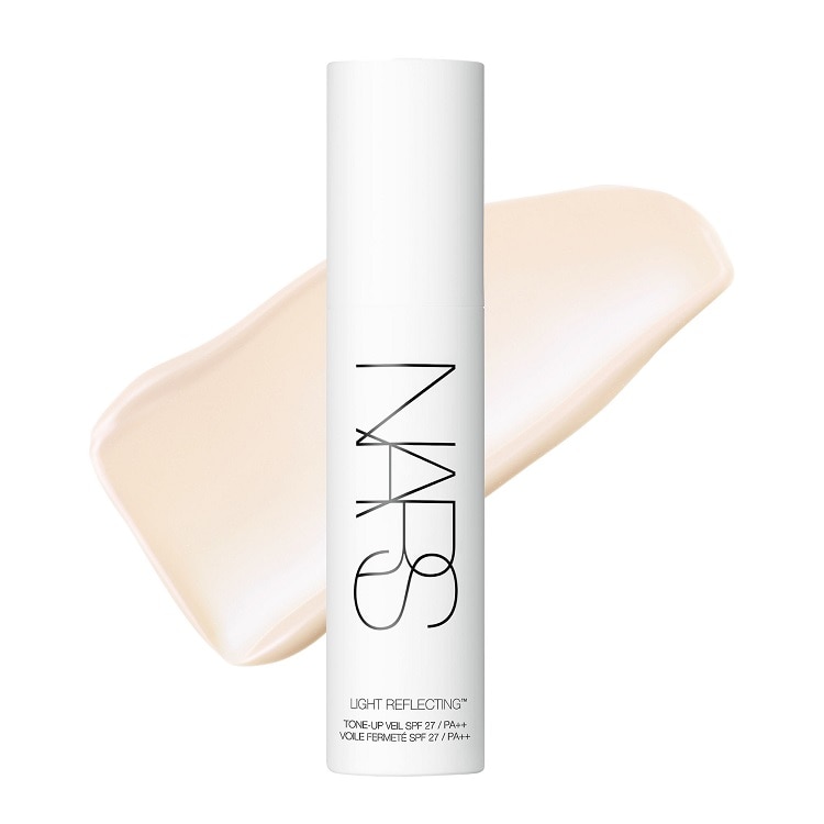 〈NARS〉ライトリフレクティング トーンアップヴェール SPF27・PA++(30mL) 税込6,490円