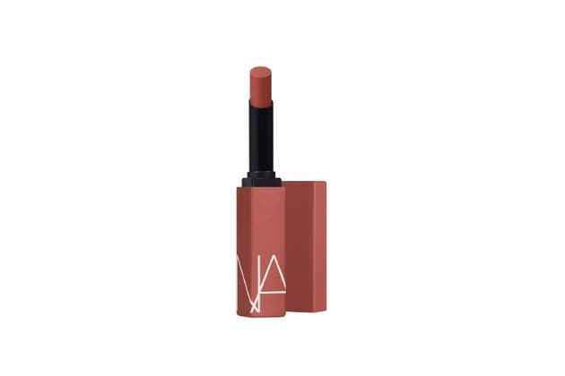 〈NARS〉パワーマット リップスティック 税込4,950円