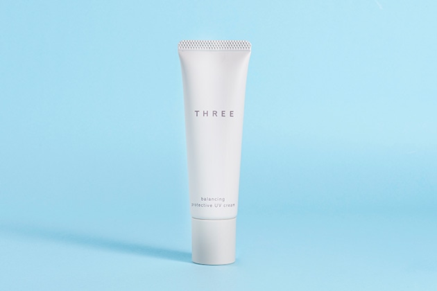 〈THREE〉バランシング プロテクティブ UV クリーム SPF40・PA+++・UV耐水性★★(30g) 税込4,620円