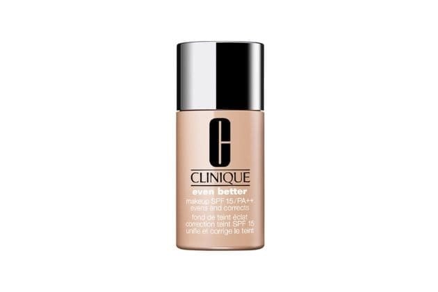 〈クリニーク〉イーブン ベター メークアップ 15 SPF15・PA++(30mL) 税込6,710円