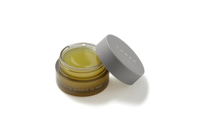 〈THREE〉THREE バランシング ヴァーサタイル リップ マスク 税込3,520円