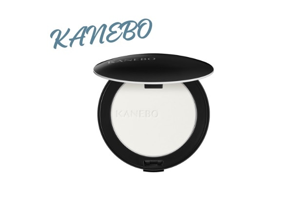 〈カネボウ〉クリスタライズドフィックスパウダー 税込7,150円