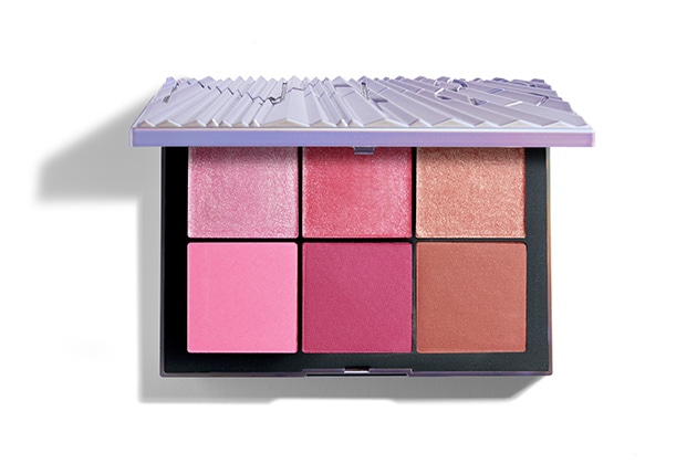 〈NARS〉エシリアル オーラ ブラッシュパレット ニューレルム 税込8,800円