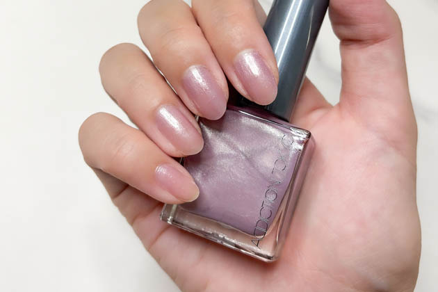 ネイル：マグネットパールでツヤツヤ立体的なネイルに