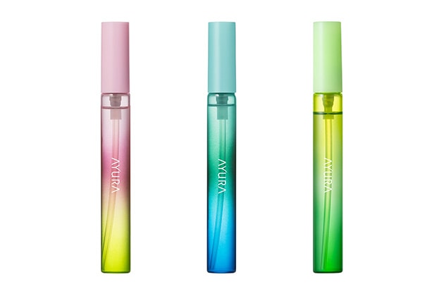 〈アユーラ〉左から：スピリットオブアユーラ オードパルファム(10mL) 税込2,750円 ※DEPACOでは2026年1月23日(金)から発売開始。大丸・松坂屋の店舗など一部では2025年12月12日(金)より先行発売中、メディテーションナイトトワレ(10mL) 税込2,750円、メディテーションオードパルファム(10mL) 税込2,750円