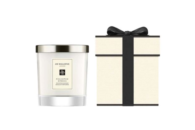 〈ジョー マローン ロンドン〉イングリッシュ ペアー ＆ フリージア ホーム キャンドル(200g) 税込11,660円