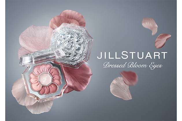 まるで花びらのドレスをまとったよう！華やかな立体感(※)を目元に