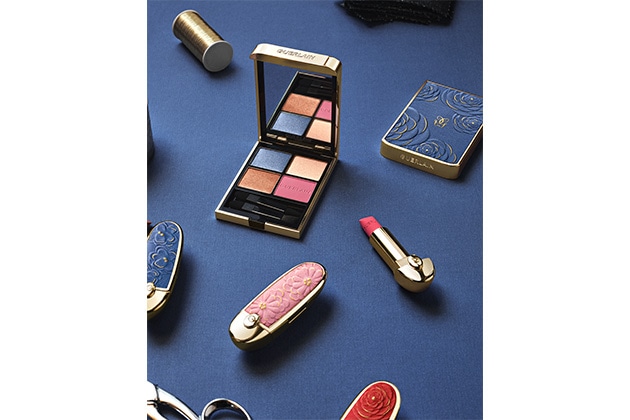 〈ゲラン〉ブルーミング デニム コレクション ルージュ ジェ ケース(限定3種) 各税込4,950円、ルージュ ジェ(限定2色) 各税込5,170円、オンブル ジェ(限定1種) 税込11,330円