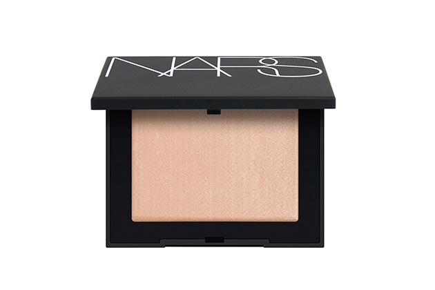 〈NARS〉ライトリフレクティングセッティングパウダー プレスト Ｎ(新1色) 税込6,490円