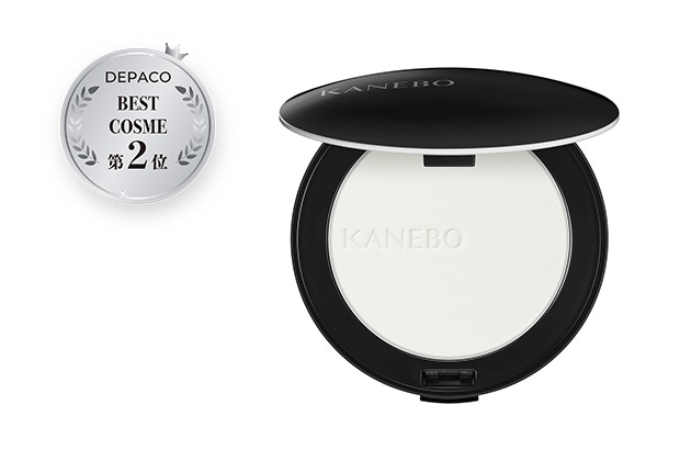 〈カネボウ〉クリスタライズドフィックスパウダー(8.5g)(01) 税込7,150円