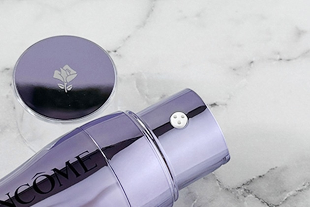 年齢を重ねた肌に複合的なケアを。高機能美容液〈ランコム〉