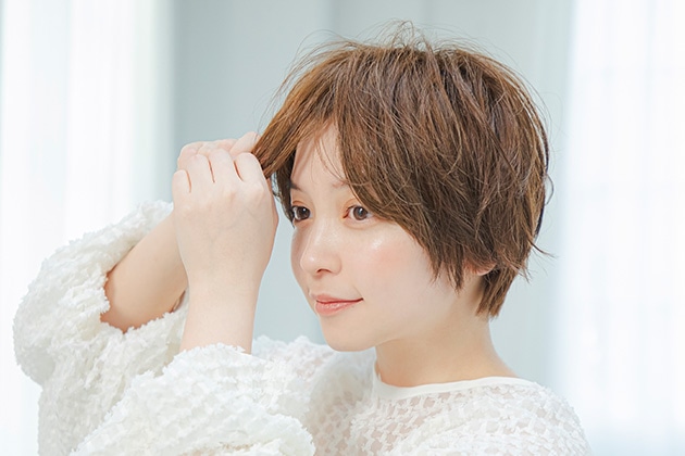 ⑥手に余ったワックスで前髪や毛先を整えて完成！