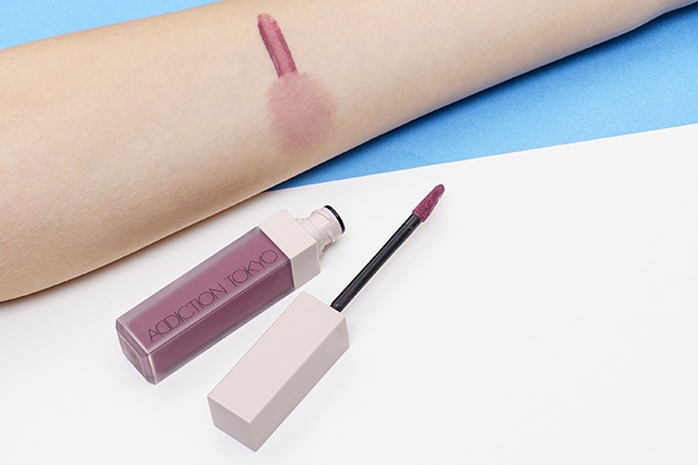 〈アディクション〉ザ リキッドブラッシュ フォギー(007) 税込3,740円