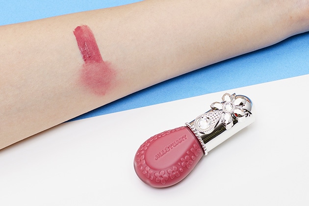 〈ジルスチュアート〉ブルームドロップ&emsp;リップ＆チーク シフォン(07) 税込3,300円