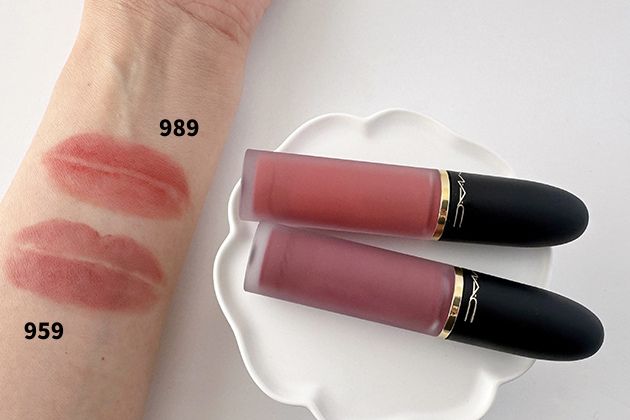 〈M・A・C〉大人の唇をふんわり彩るブラーな仕上がり