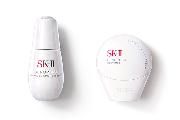 〈SK-II〉左から：ジェノプティクス アドバンスド スポット エッセンス※〈医薬部外品〉(30mL) 税込17,490円 ※販売名：SK-II 薬用美白エッセンス bs、ジェノプティクス CC プライマー ミントグリーン SPF50+・PA++++(30mL) 税込9,900円