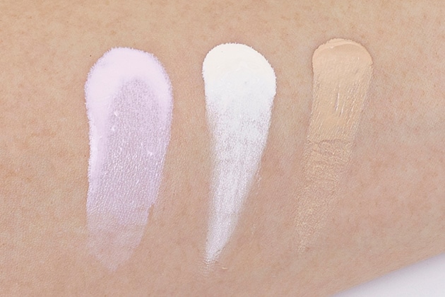 左から：化粧下地、ファンデーション①、ファンデーション②