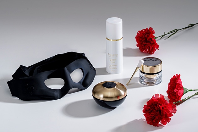 左から時計回りに：〈ヤーマン〉、〈シスレー〉、〈エスティ ローダー〉、〈ゲラン〉