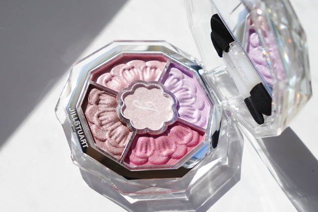 〈ジルスチュアート〉ブルームクチュール アイズ&emsp;ジュエルドブーケ(02) 税込6,380円