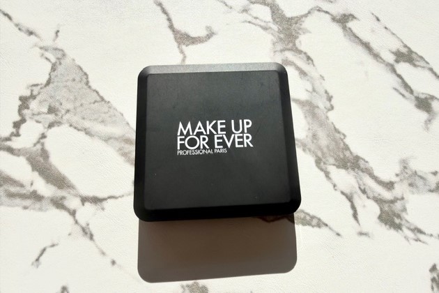 〈メイクアップフォーエバー〉HDスキン プレストパウダー(0.1) 税込5,720円