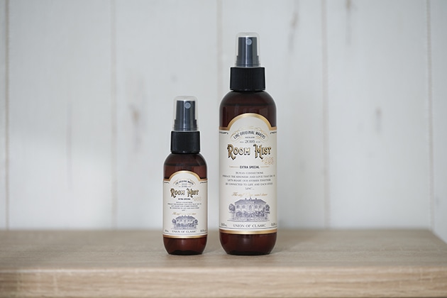 左から：〈LINC ORIGINAL AROMA〉ルームミスト(60mL)(968) 税込1,980円、同(180mL)(993) 税込4,070円 ※DEPACOではお取り扱いがございません