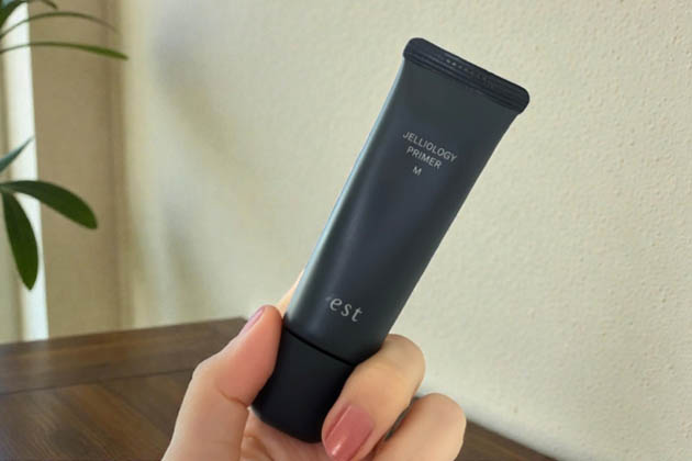 〈エスト〉ジェリオロジー プライマー M SPF17・PA++(25g) 税込4,950円