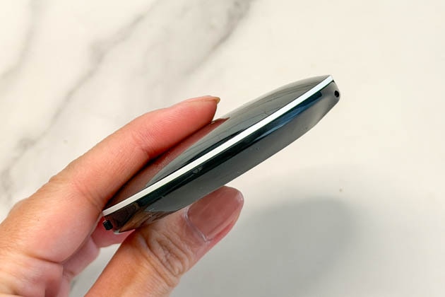 ベースメイクはササッと直せるコンパクトなアイテムで〈カネボウ、コスメデコルテ〉
