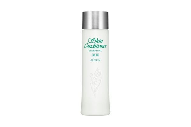〈アルビオン〉薬用スキンコンディショナー エッセンシャル N〈医薬部外品〉(330mL) 税込9,350円