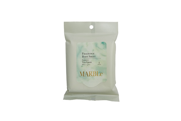 〈スワティー〉マーブル フレグランスボディシート(15枚入り／130mL)(ティーグラス) 税込880円 ※数量限定販売